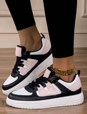 Adidasi SHEIN, mix culori