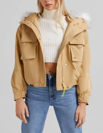 Geaca Bershka, maro deschis, XS Maro
