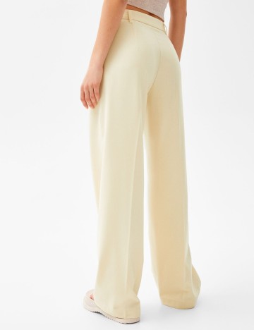 Pantaloni Bershka, crem, 34