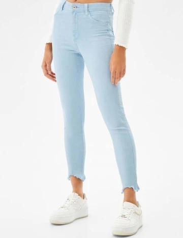 Blugi Bershka, albastru, 36