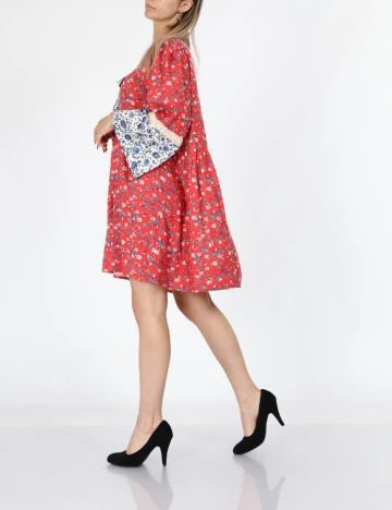Rochie scurta Savage Culture, rosu, S