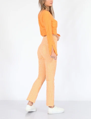 Pantaloni Bershka, portocaliu, 38