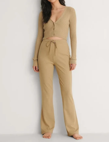 Pantaloni NA-KD, crem, M
