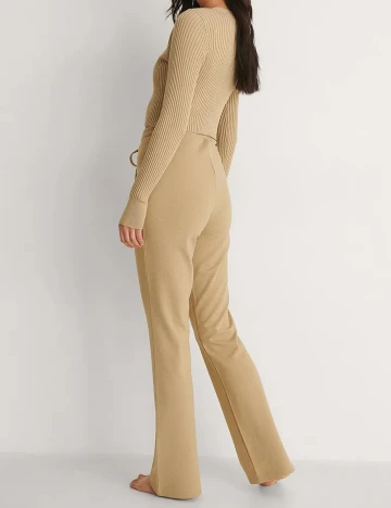 Pantaloni NA-KD, crem, M