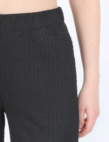 Pantaloni Reserved, negru