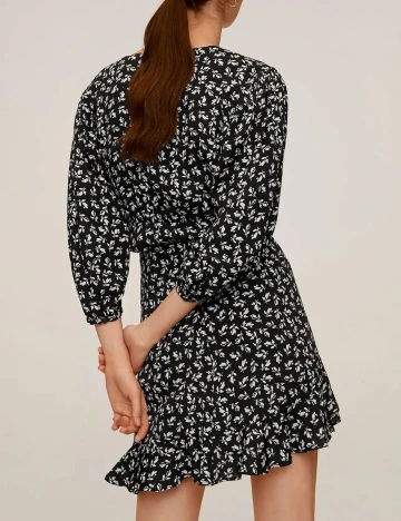 Fusta Mango, negru floral, L