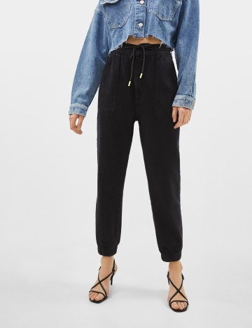 Pantaloni Bershka, negru, M