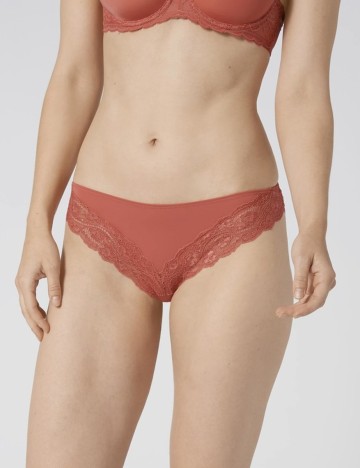 
						Chilot Triumph, corai