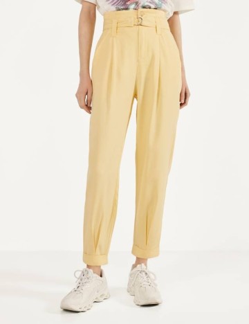 Pantaloni Bershka, galben