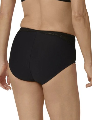 Chilot Triumph, negru