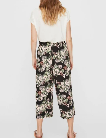 Pantaloni Vero Moda, floral, S