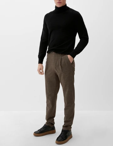 Pantaloni s.Oliver, maro inchis Maro