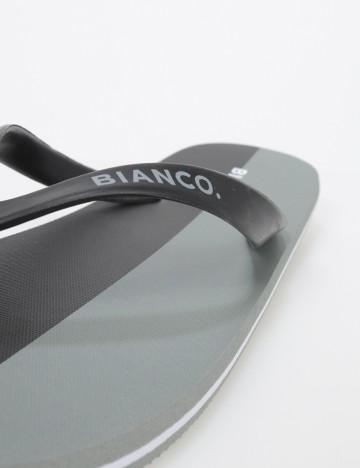 Slapi Bianco, negru