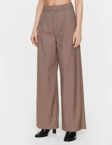 Pantaloni Gestuz, maro, 36 Maro