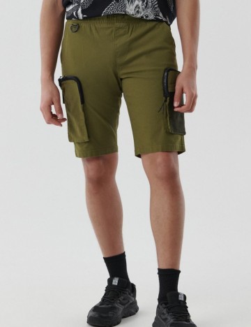 
						Pantaloni scurti CROPP, verde, 28