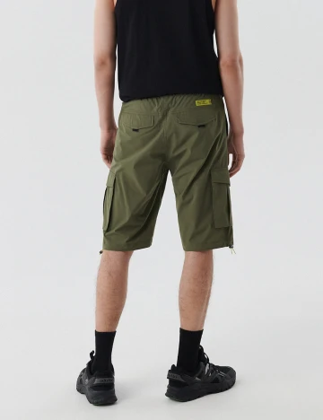 Pantaloni scurti CROPP, verde inchis