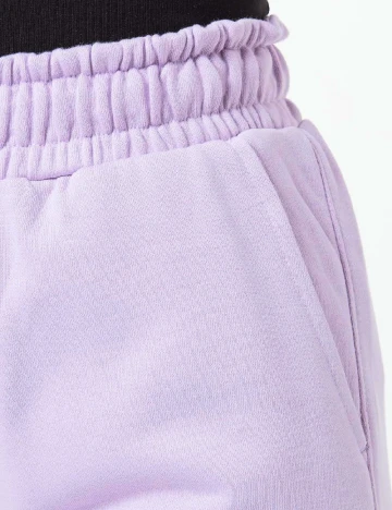Pantaloni scurti s.Oliver, mov
