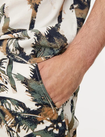 Pantaloni scurti s.Oliver, mix culori, M