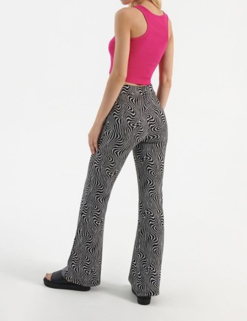 Top House Brand, roz, L