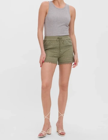 Pantaloni scurti Vero Moda, verde, L Verde