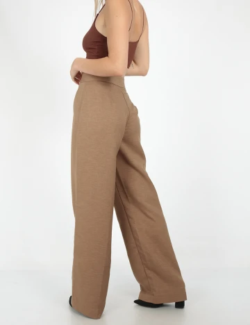 Pantaloni Bershka, maro, 36