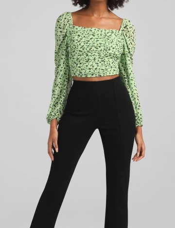 Top Bershka, verde, S Verde