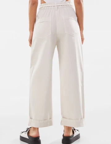 Pantaloni Bershka, crem, 42 Crem