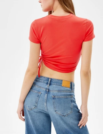 Top Bershka, rosu, S