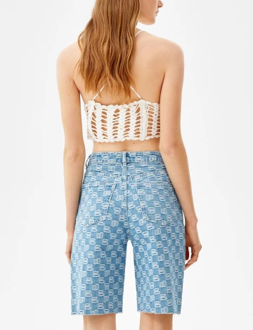 Pantaloni scurti Bershka, albastru, 32