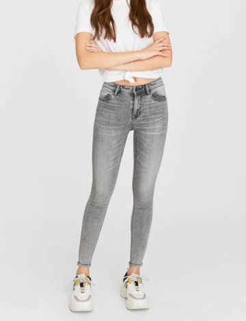 Blugi Stradivarius, gri, 32 Gri