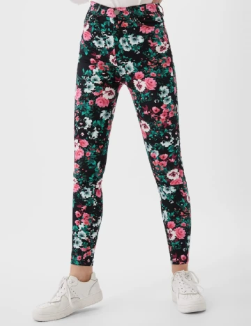 Pantaloni Stradivarius, floral, 34