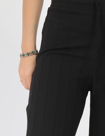 Pantaloni Stradivarius, negru, S