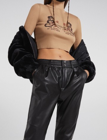 Top Bershka, maro, XS