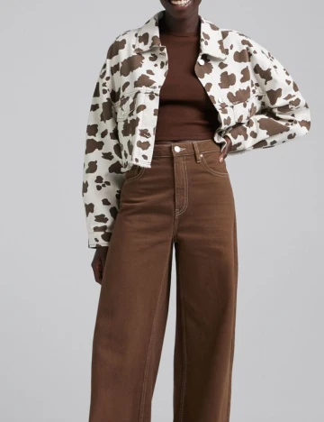 Jacheta Bershka, crem/maro, S