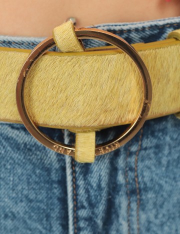 Curea River Island, mustar, S