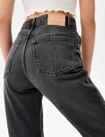 Blugi Bershka, gri inchis, 44