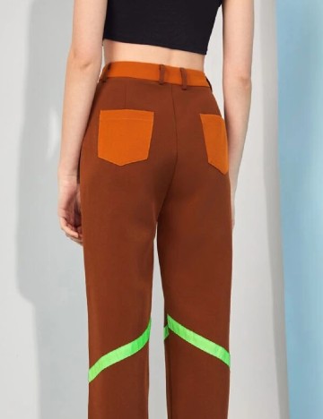 Pantaloni SHEIN, maro, L