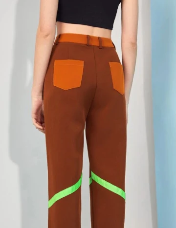 Pantaloni SHEIN, maro, L