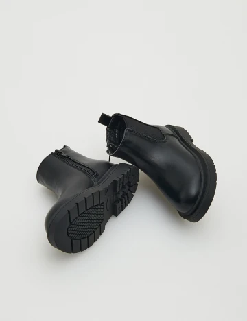 Ghete Reserved, negru, 26