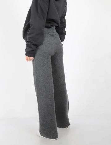 Pantaloni s.Oliver, gri Gri