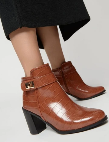 Botine Dorothy Perkins, maro, 37
