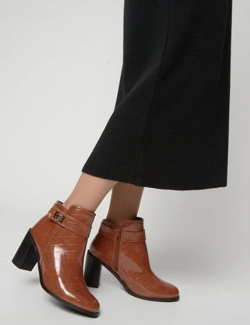 Botine Dorothy Perkins, maro, 37
