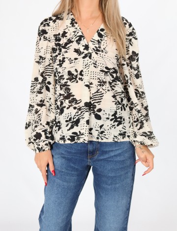 
						Bluza Pieces, crem