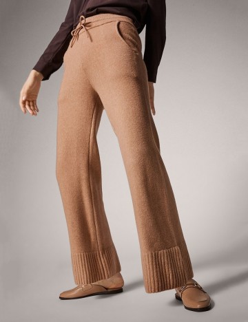 Pantaloni Comma, maro, 38