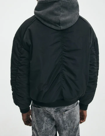 Geaca Reserved, negru, M Negru