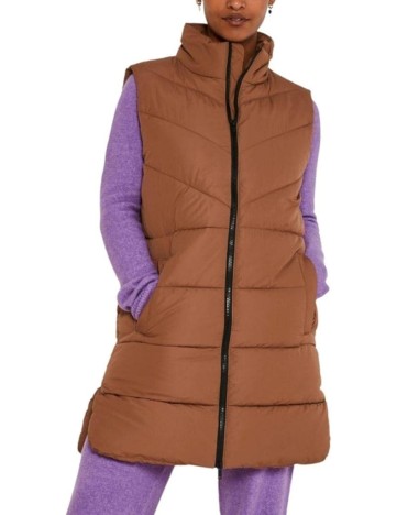 Vesta Noisy May, maro, M