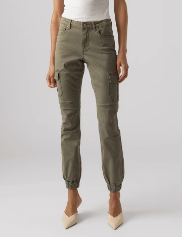 Pantaloni Vero Moda, verde, M
