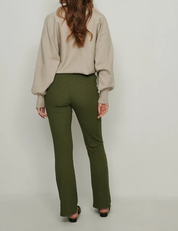 Pantaloni NA-KD, verde, S