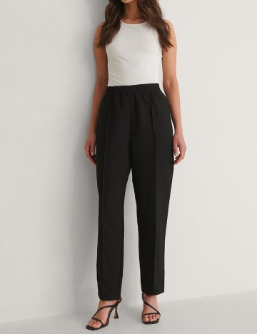 
						Pantaloni NA-KD, negru, 36