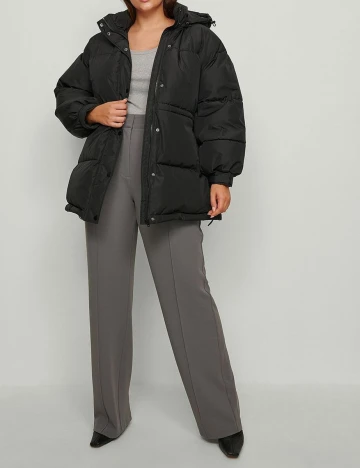 Geaca NA-KD Plus Size, negru